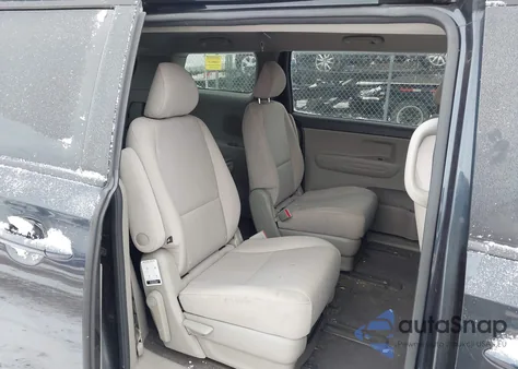 2017 Kia Sedona Lx z USA, uszkodzony, nr VIN KNDMB5C15H6230011